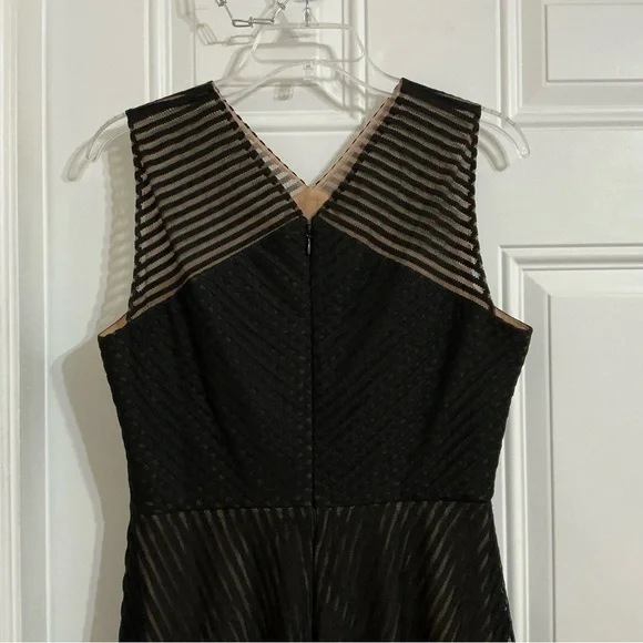 BCBGMaxAzria Keana High-Low Black Sleeveless Formal Dress Size 8 - Picture 6 of 10